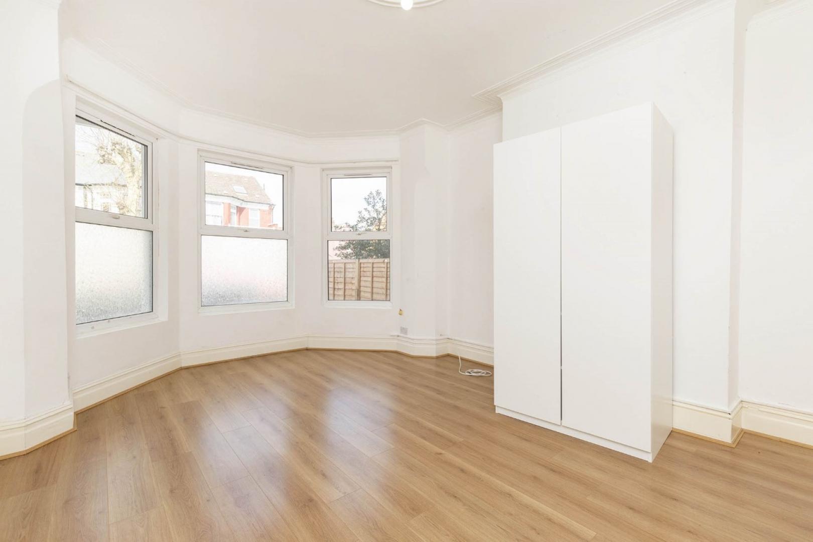 Modern and Central Apartment Hamilton Road, Dollis Hill